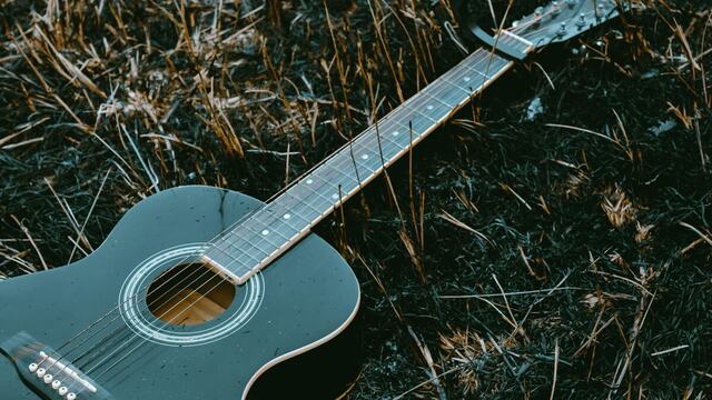 How to make an AI country song with Suno