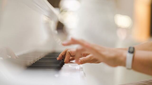 AI music vs human music: what actually differs