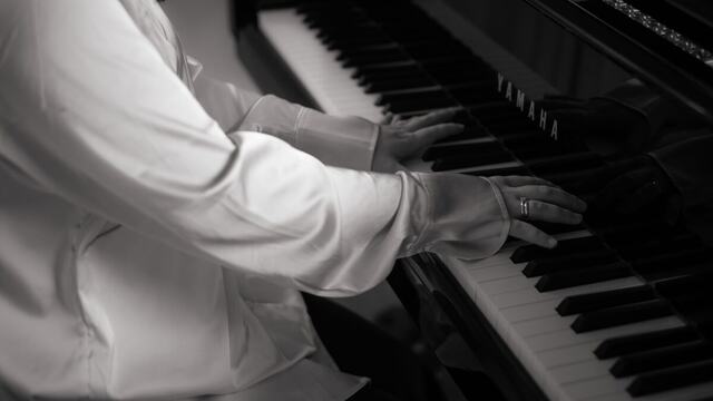 AI piano music: moods and uses for solo piano
