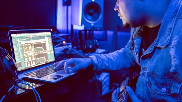 How to use Suno AI: a beginner's guide to making songs