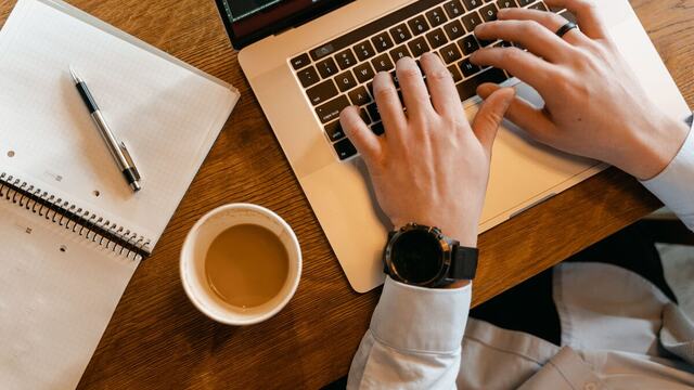 How to write Suno prompts that sound professional
