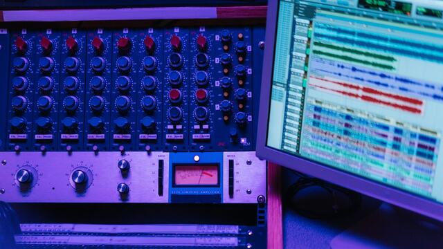Suno stems: how to get separated tracks from your song